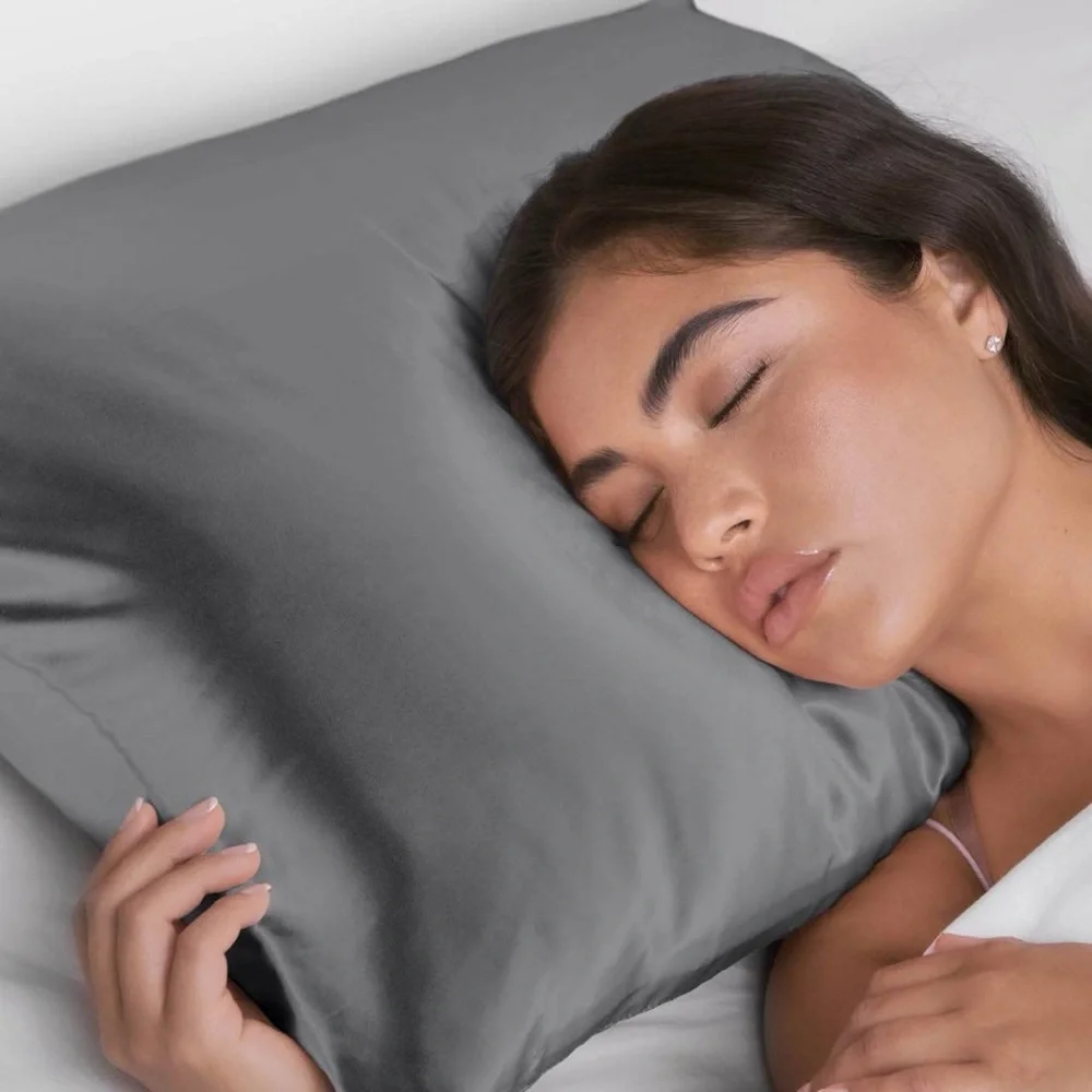 1 Kitsch Satin Pillowcase - Sleek Gray
